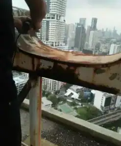 ขัดสนิมจากป้าย by wesignlab