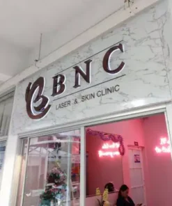 ป้ายไฟแสงออกหลัง และนีออนดัด ร้าน BNC Clinic