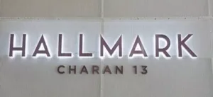 อักษรสแตนเลส Copper ซ่อนไฟด้านหลัง และ ป้ายภายในโครงการ Hallmark Charan 13