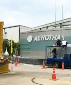 ติดตั้งกล่องไฟทางเข้าบริษัทฯ