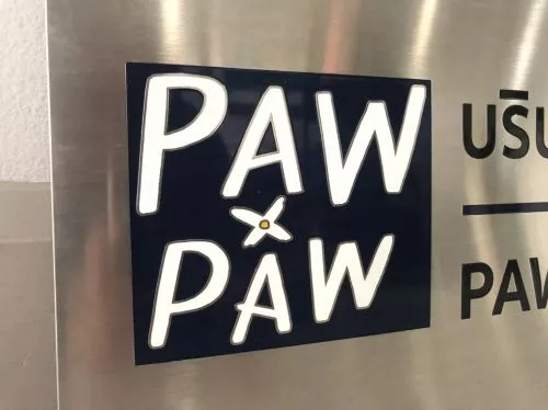 ป้ายสแตนเลสกัดกรด บริษัท PAW PAW 2
