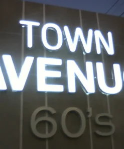 ป้ายหน้าโครงการ TOWN AVENUE Vipawadee 60