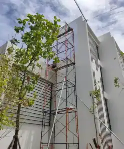 ป้ายโลโก้ไฟ ตัวอักษรสแตนเลส บนอาคาร บมจ ขึ้นติดตั้ง