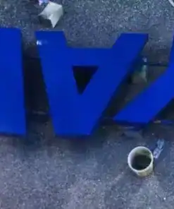 ลงสีป้ายซ่อนไฟด้านหลัง