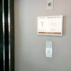 ป้ายหน้าลิฟต์