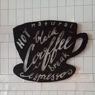 ป้ายร้านกาแฟติดผนัง ตกแต่งร้านกาแฟ สวยๆ เก๋ๆ ฉลุลาย
