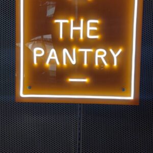 ป้ายไฟออกหน้า The Pantry