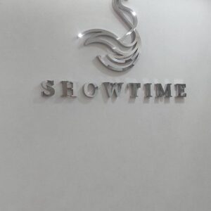 ป้ายตัวอักษรสแตนเลส showtime
