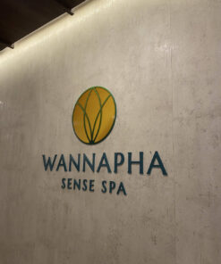ป้ายตัวอักษรอะคริลิค wannapha sense spa
